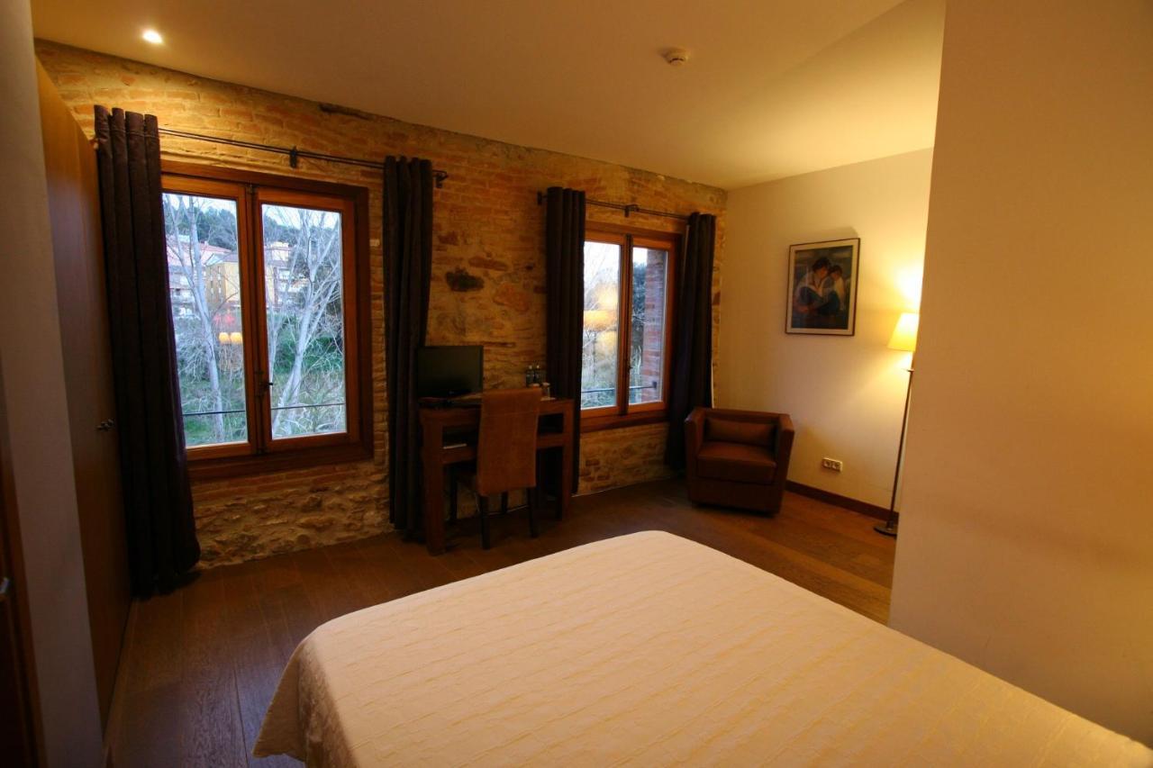 Hotel Moli De La Torre Bigues I Riells Buitenkant foto