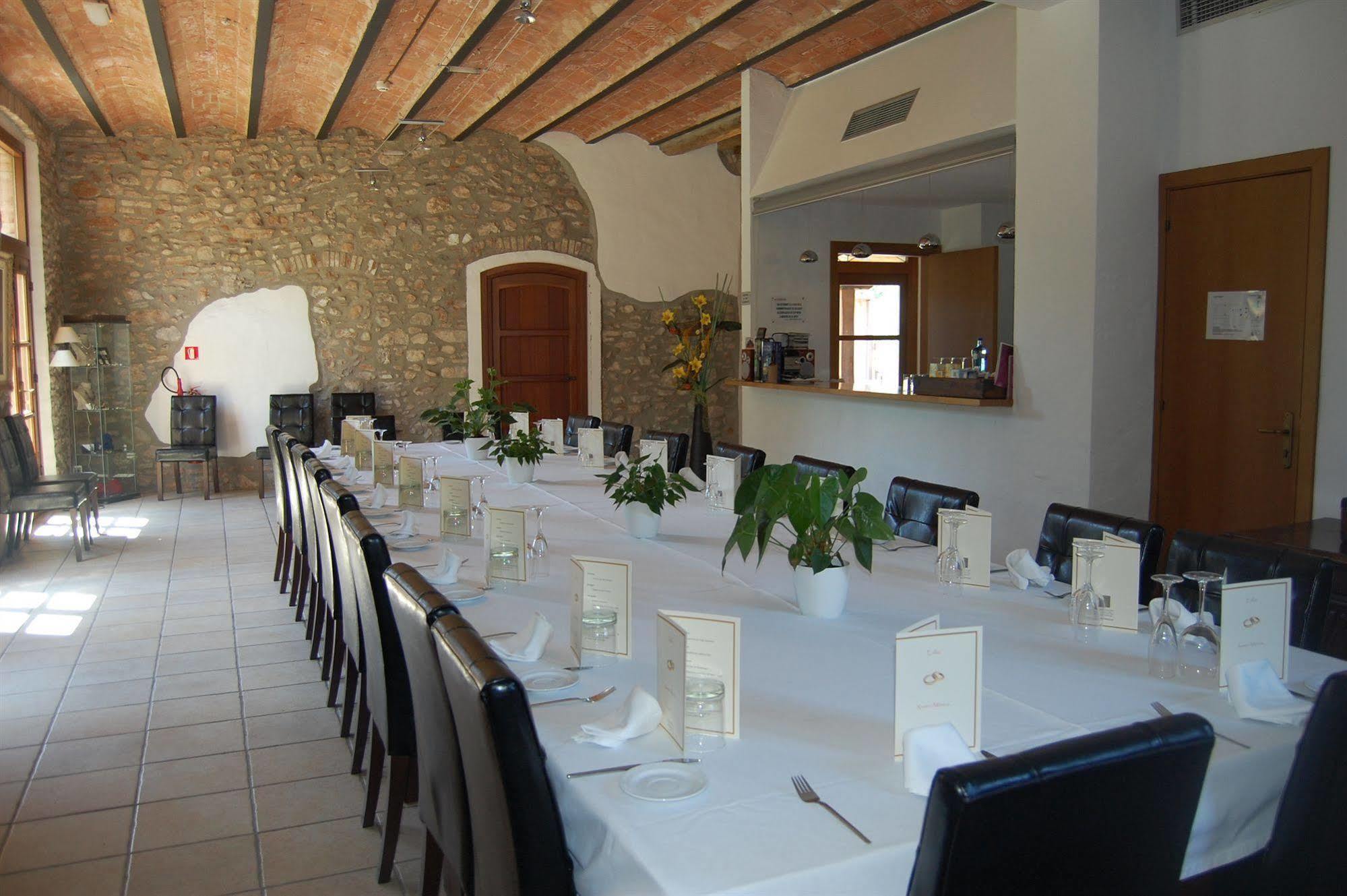Hotel Moli De La Torre Bigues I Riells Buitenkant foto